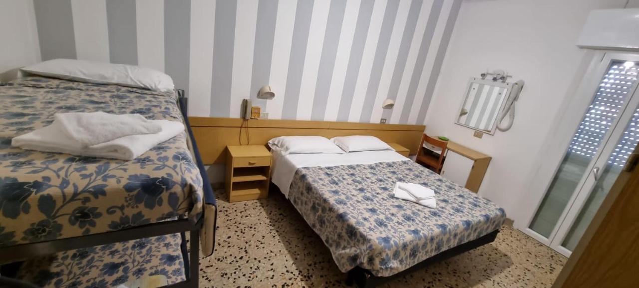 Hotel Franca Misano Adriatico Exterior photo