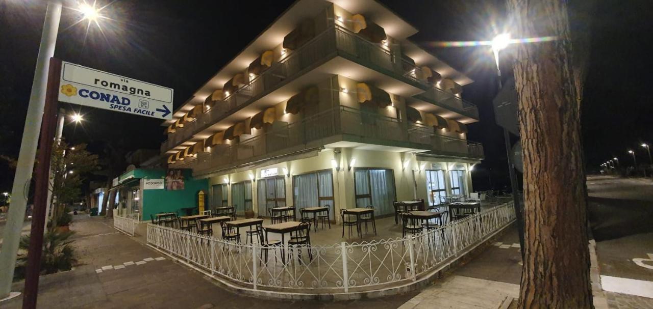 Hotel Franca Misano Adriatico Exterior photo